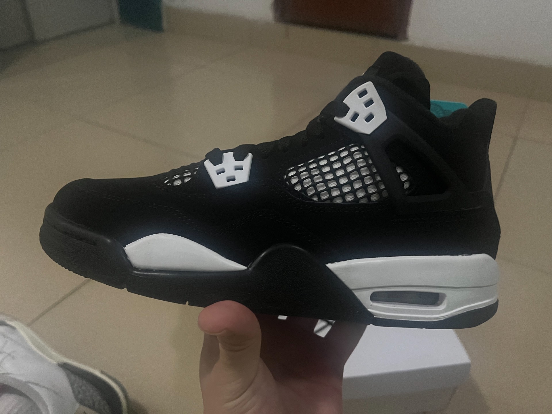 custom review-Jordan 4 Retro White Thunder GS