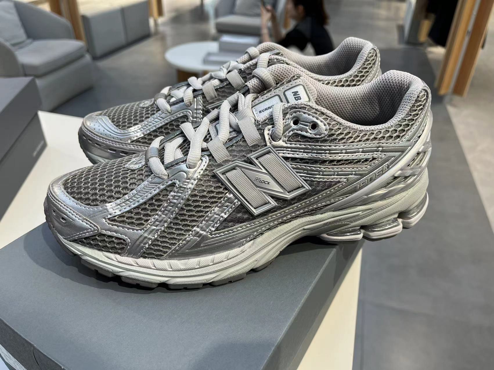 新百伦nb1906reh液态银