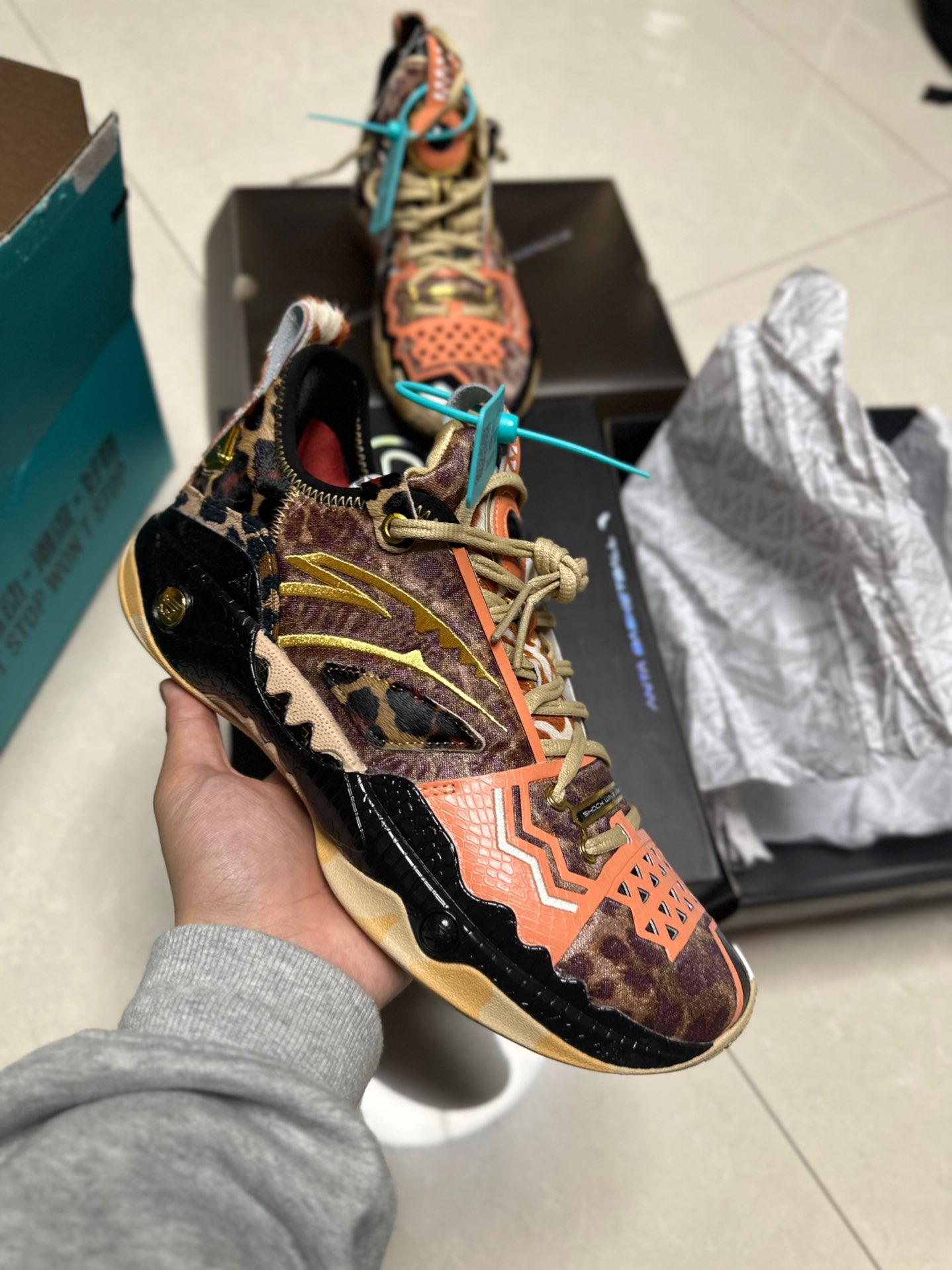 custom review-ANTA Frenzy 5 Pro Износостойкий Легкий Низкий Топ Баскетбольные Кроссовки Мужские Коричневые