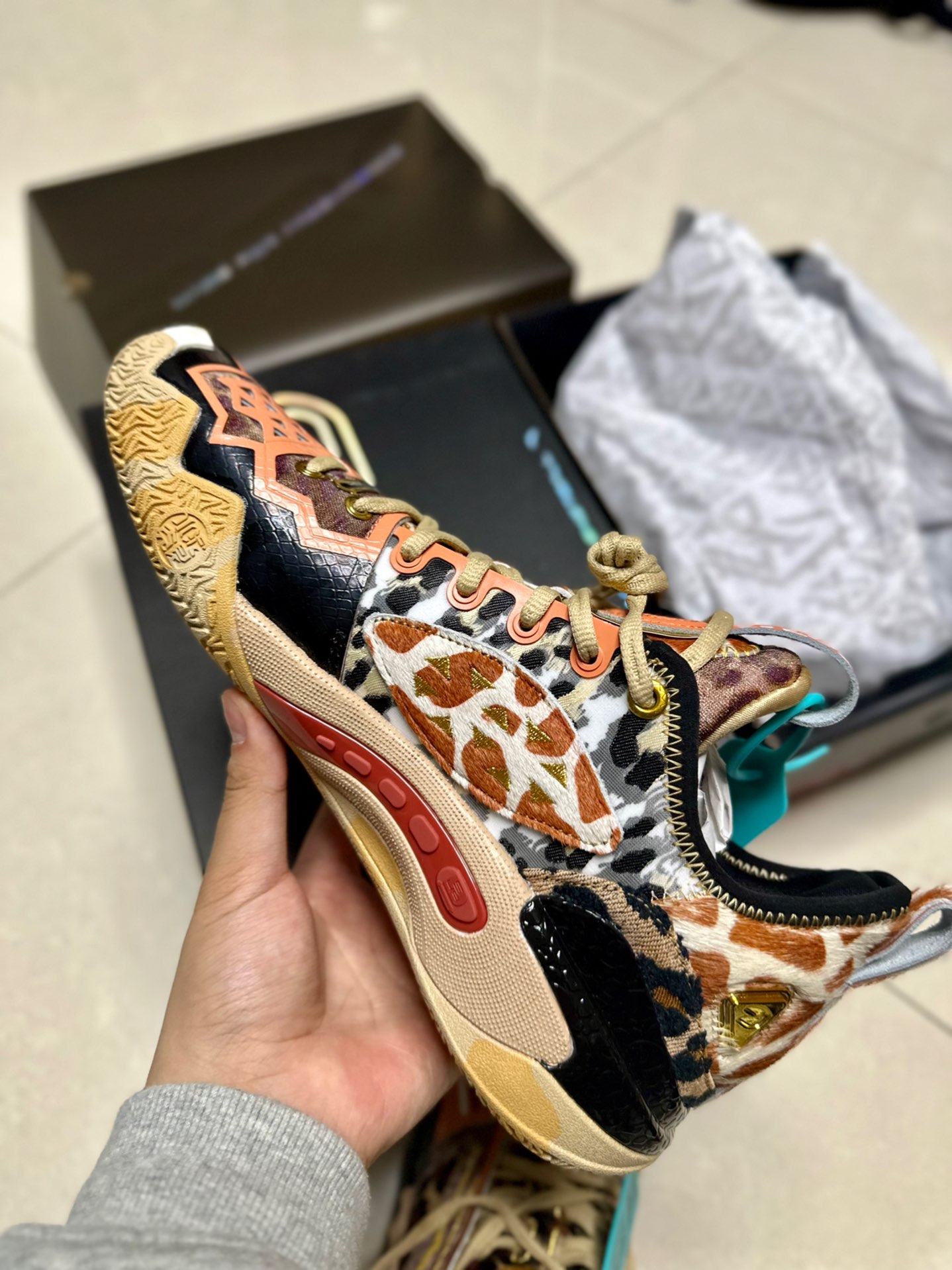 custom review-ANTA Frenzy 5 Pro Износостойкий Легкий Низкий Топ Баскетбольные Кроссовки Мужские Коричневые