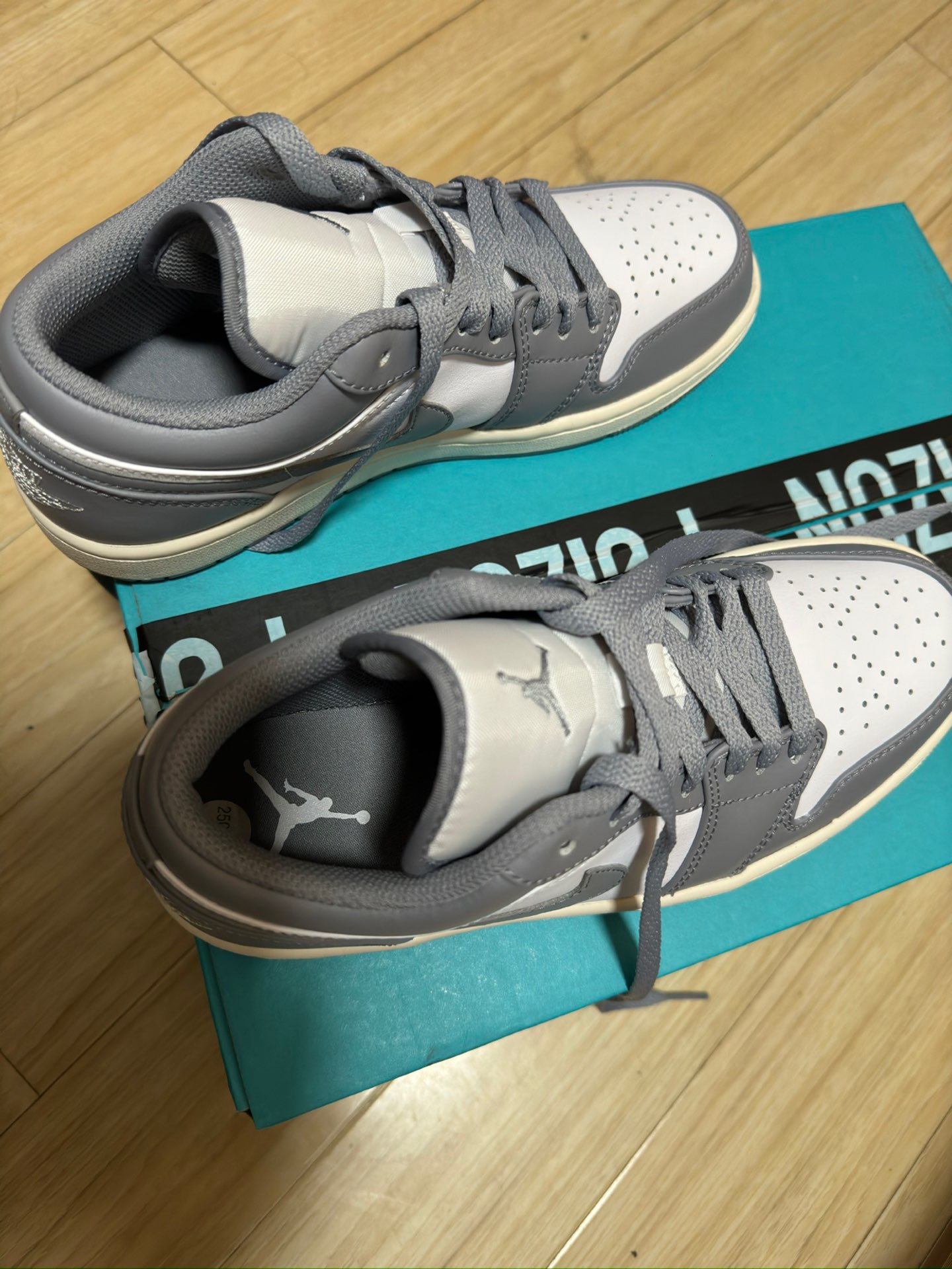 custom review-Jordan Air Jordan 1 Stealth And White Противоскользящий Низкий Топ Винтажные Баскетбольные Кроссовки Мужские Серый Белый