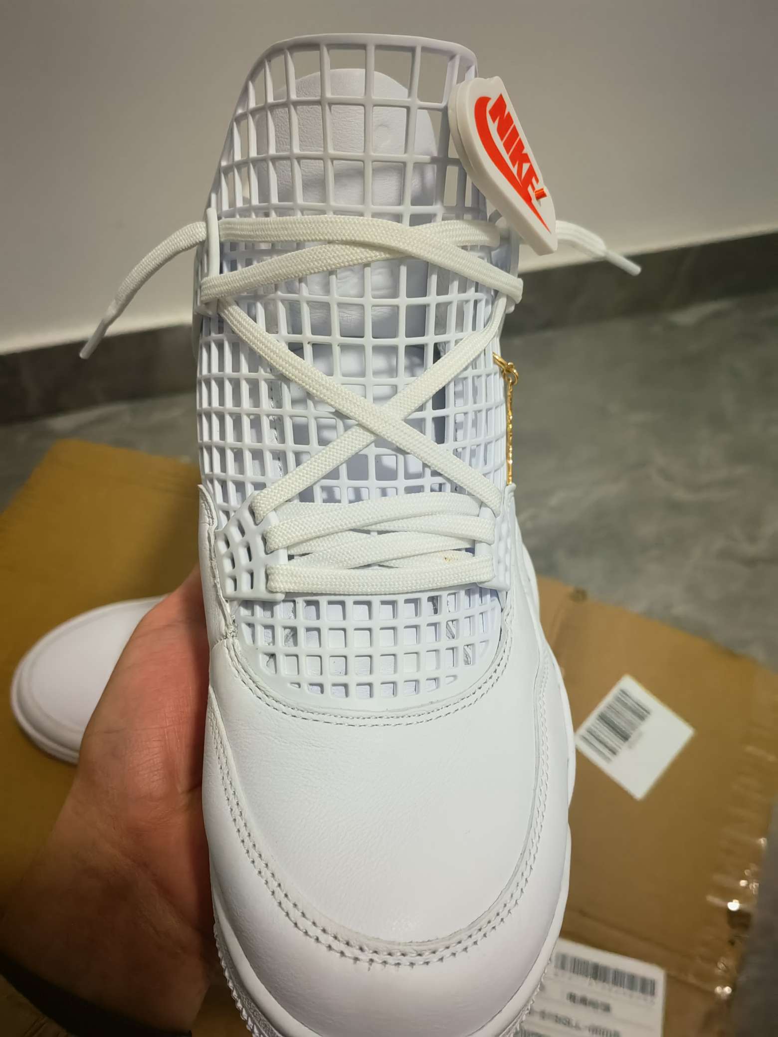 do jordan 4s fit big or small