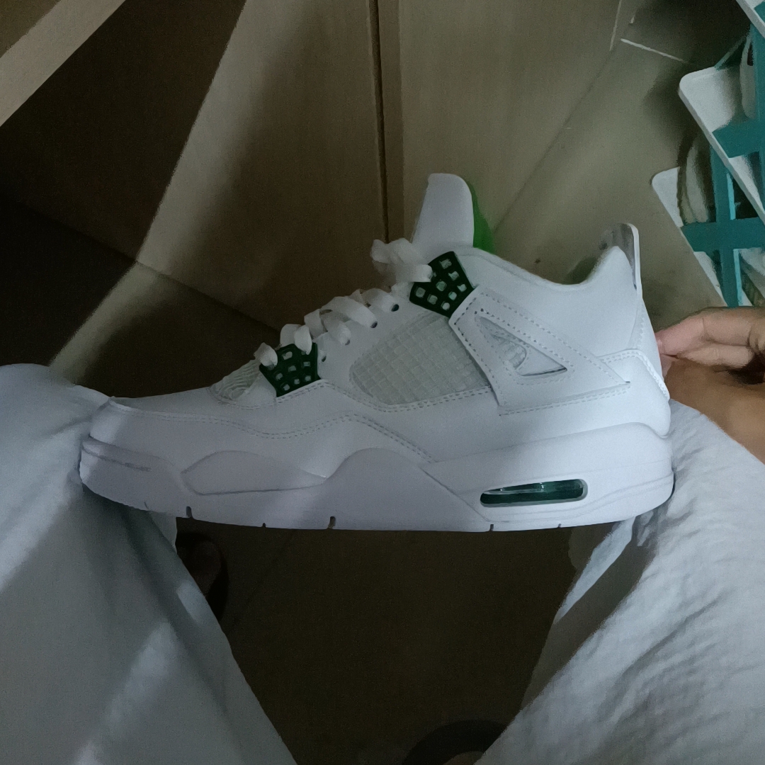 jordan 4 metallic green real vs fake