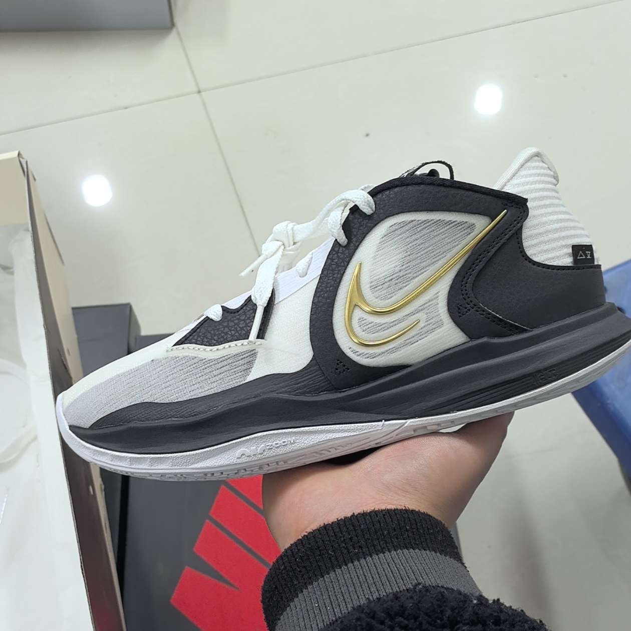 be true nike kyrie 5