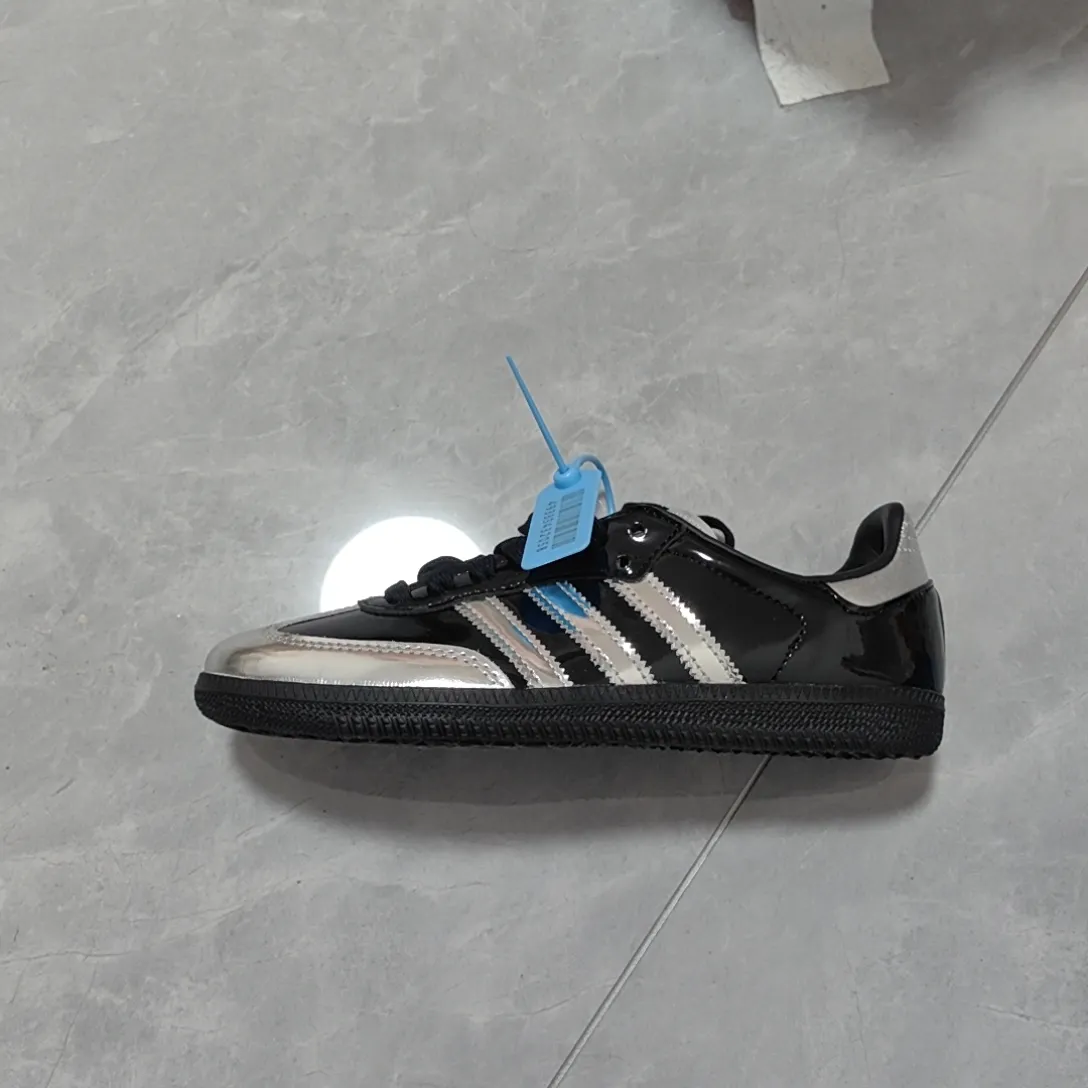 adidas gazelle silver green womens adidas Samba Indoor Shoes, White/Black/Red / 6