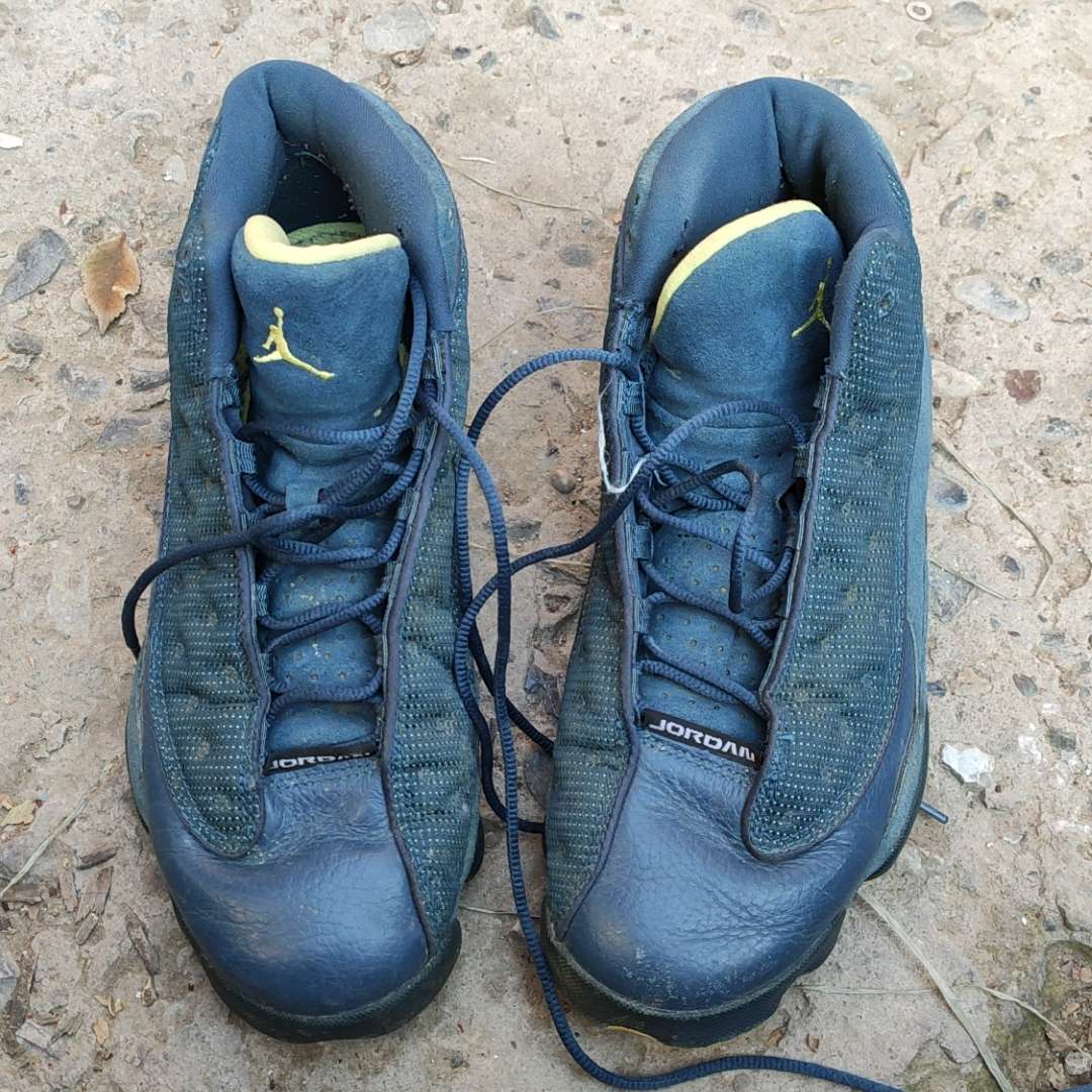 are jordans from footlocker real