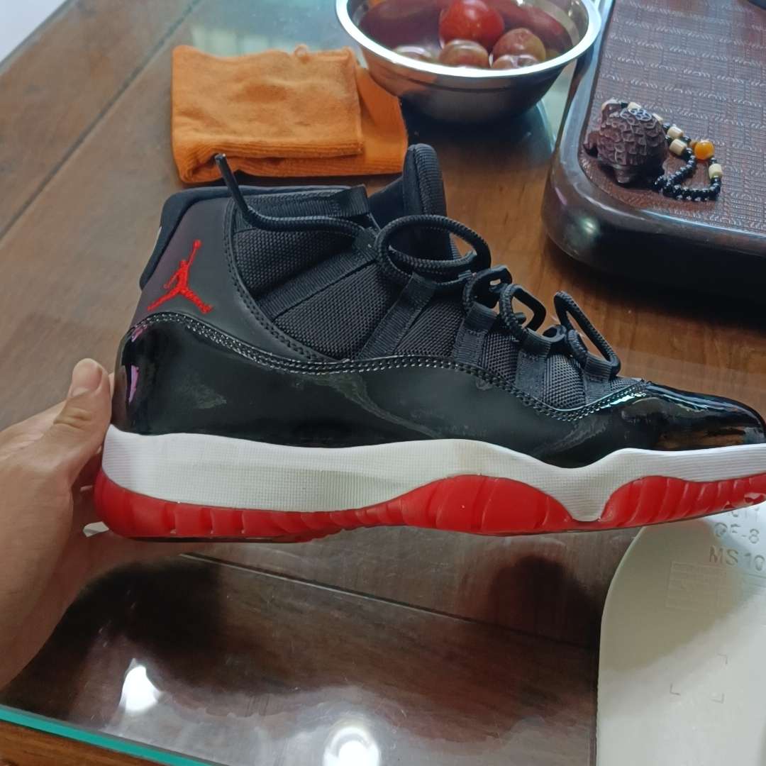 fake air jordan 11 bred