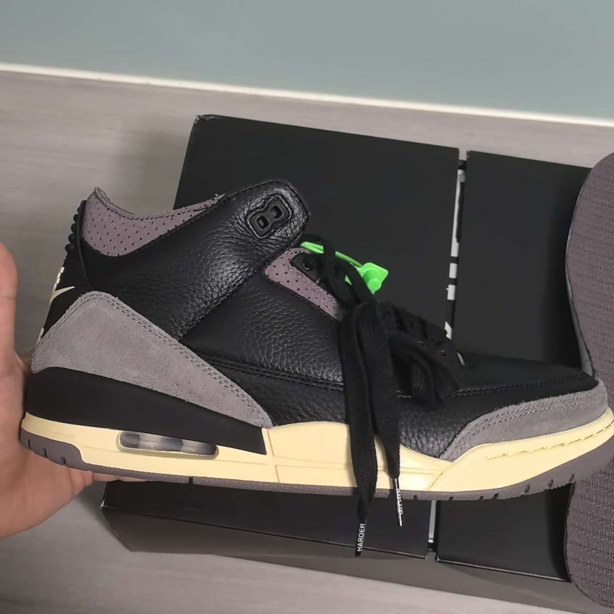 kaws jordan 3 release date
