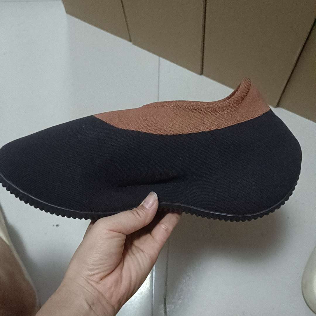 fake kanye west shoes