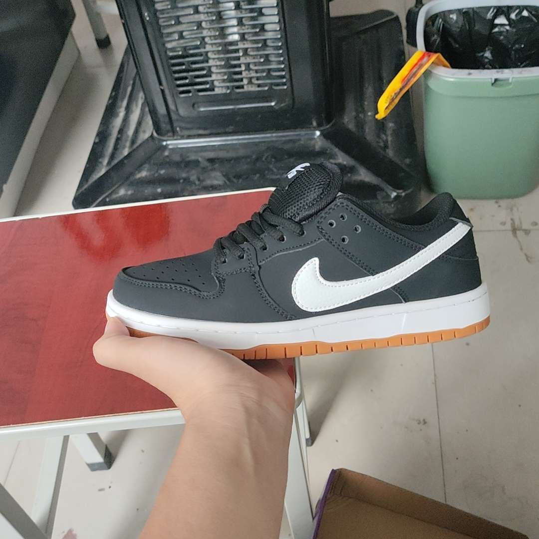 fake dunk sb