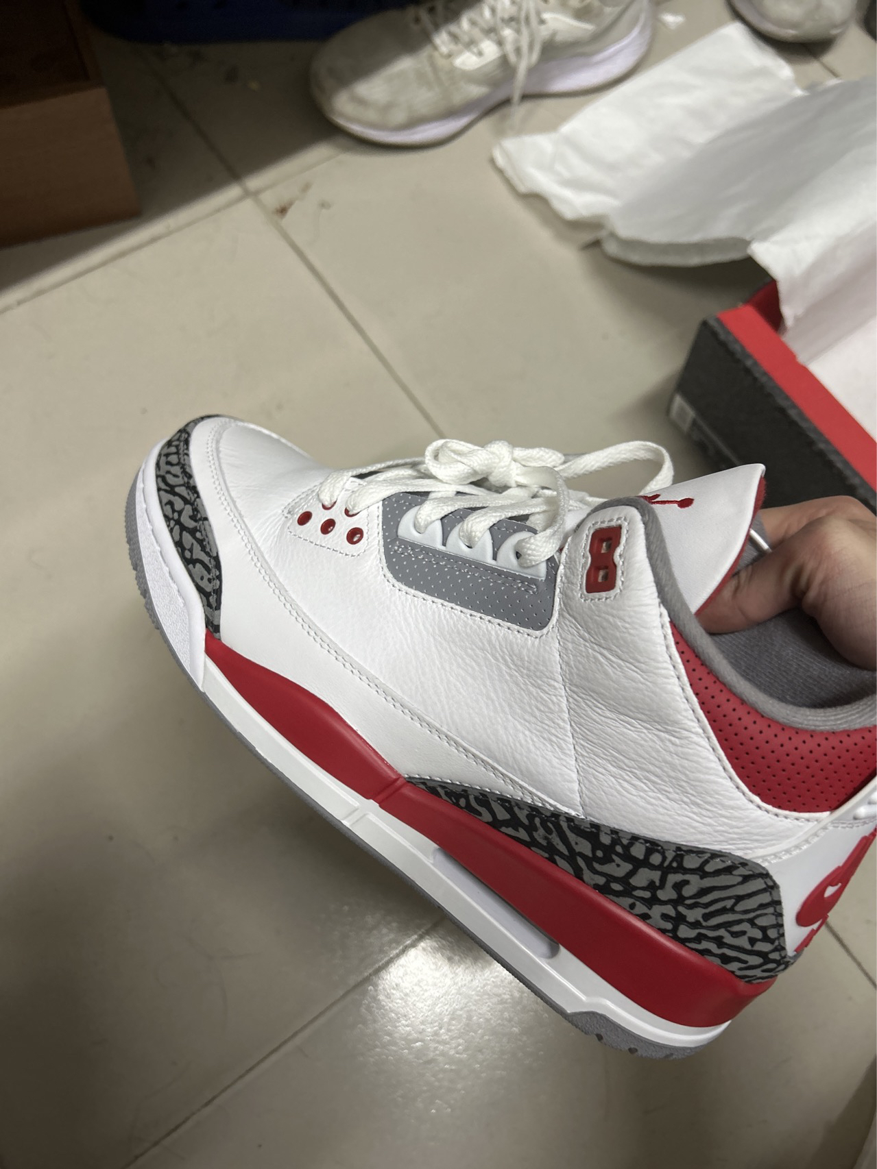 fake jordan 3 fire red