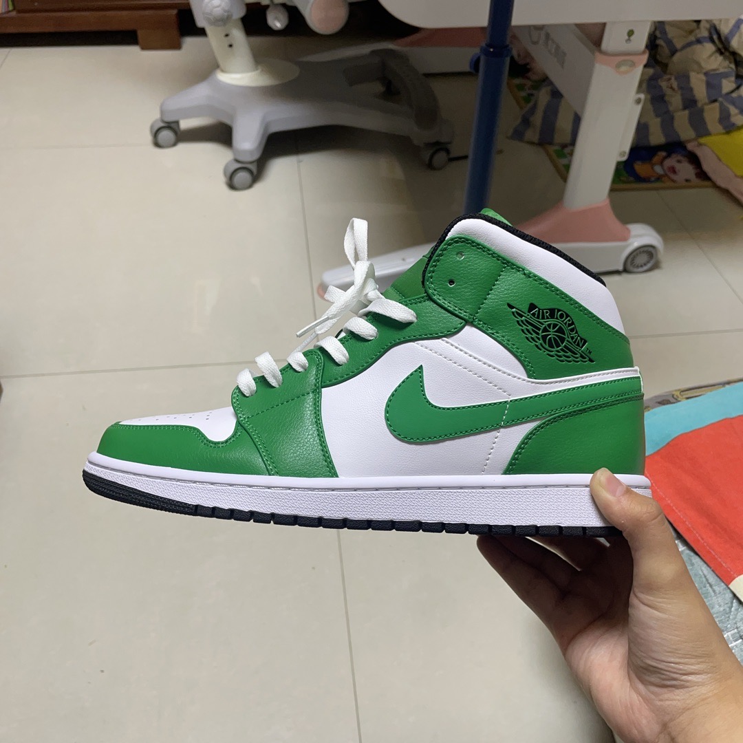 jordan 1 lucky green legit check