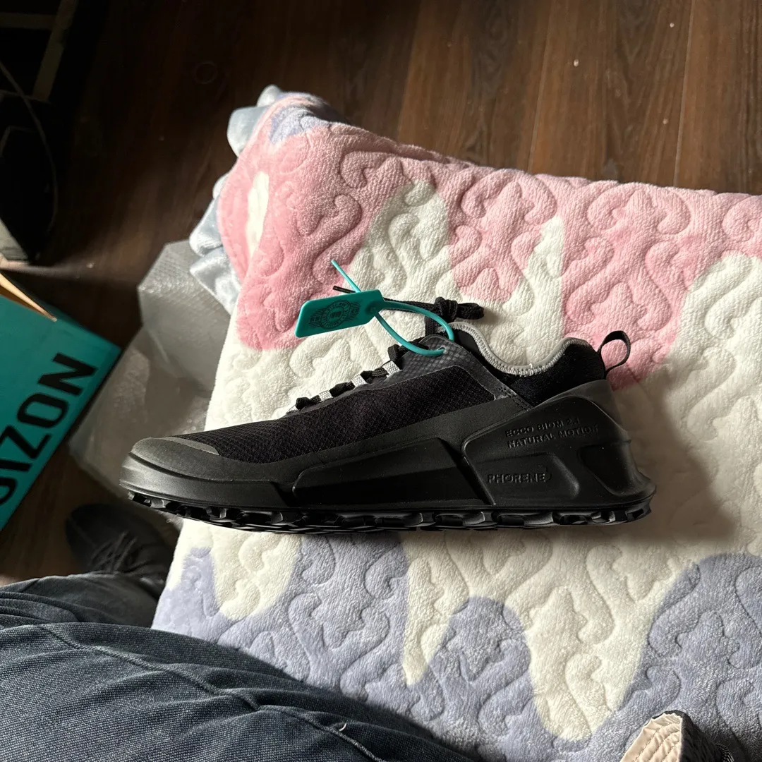 adidas gazelle silver green womens Adidas NMD R1 Goodbye Gravity Black