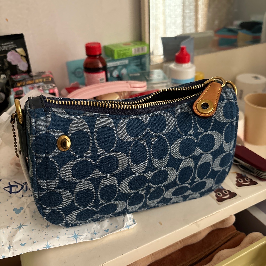 美品　Coach Denim Aacessory Porch Bag COACH Denim Shoulder Bag - Macy's