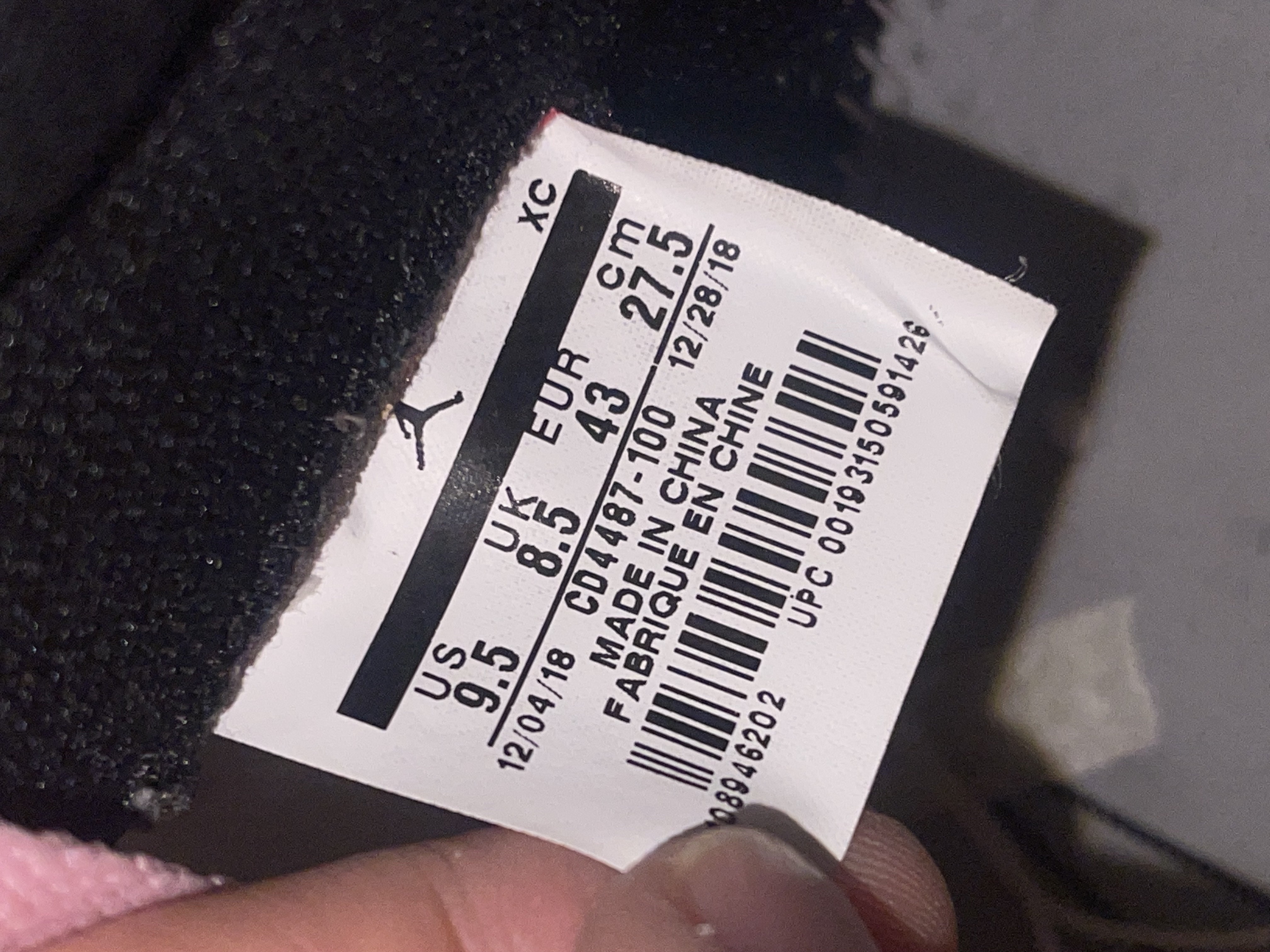 travis scott jordan 1 tag