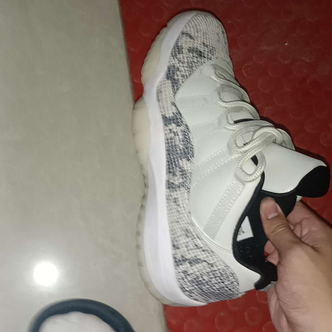 fake jordan 11 low snakeskin