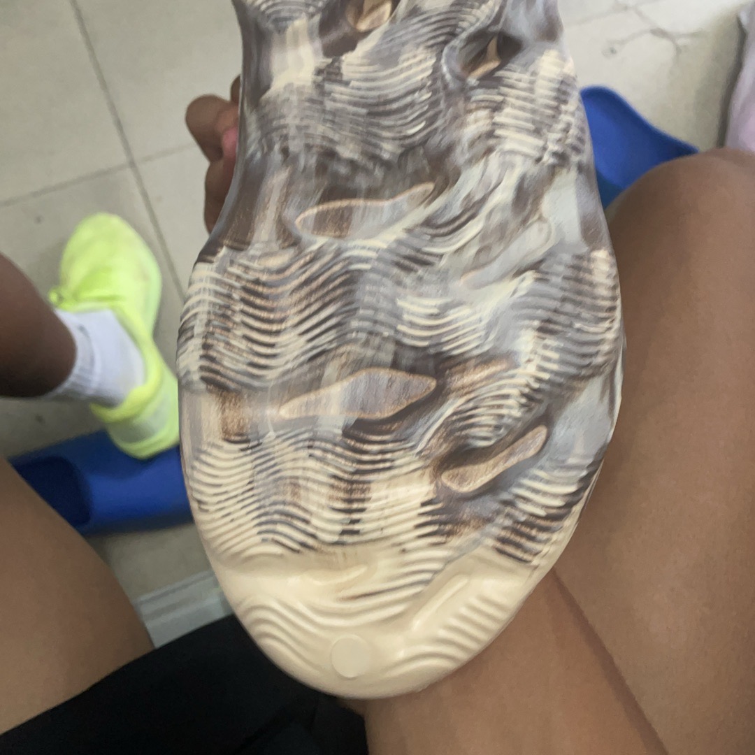 yeezy foam runner sand real vs fake
