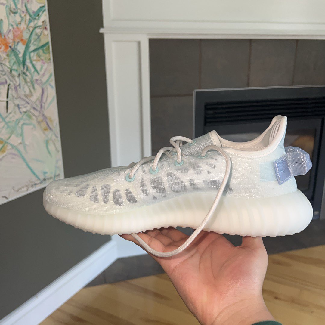 fake mono ice yeezy