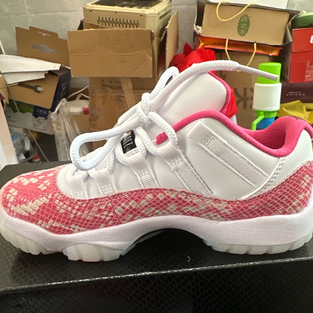 fake jordan 11 low snakeskin