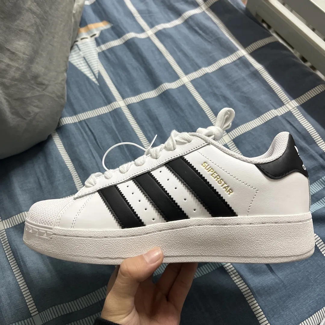 adidas gazelle silver green womens Men's adidas Superstar Shoes White IF1585