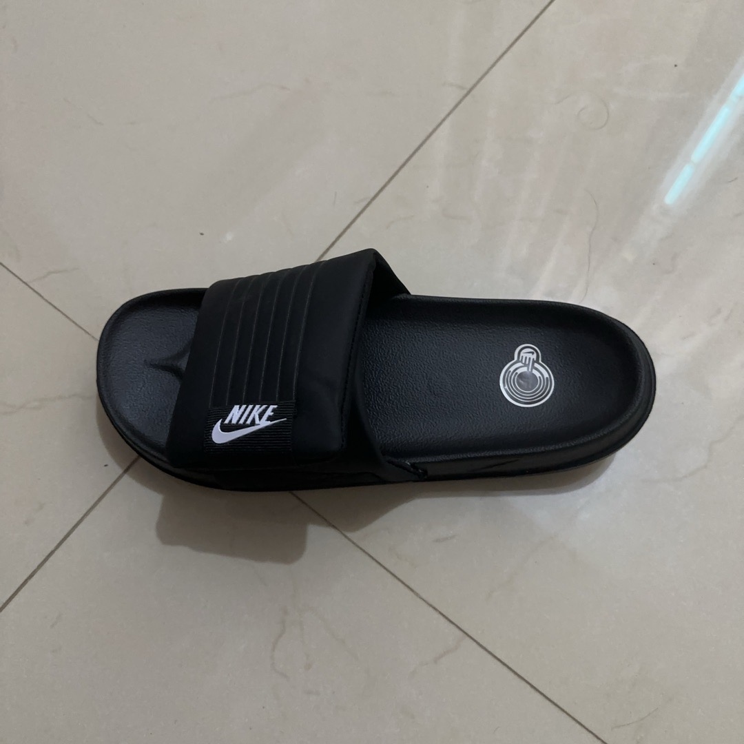 how to identify original nike slippers