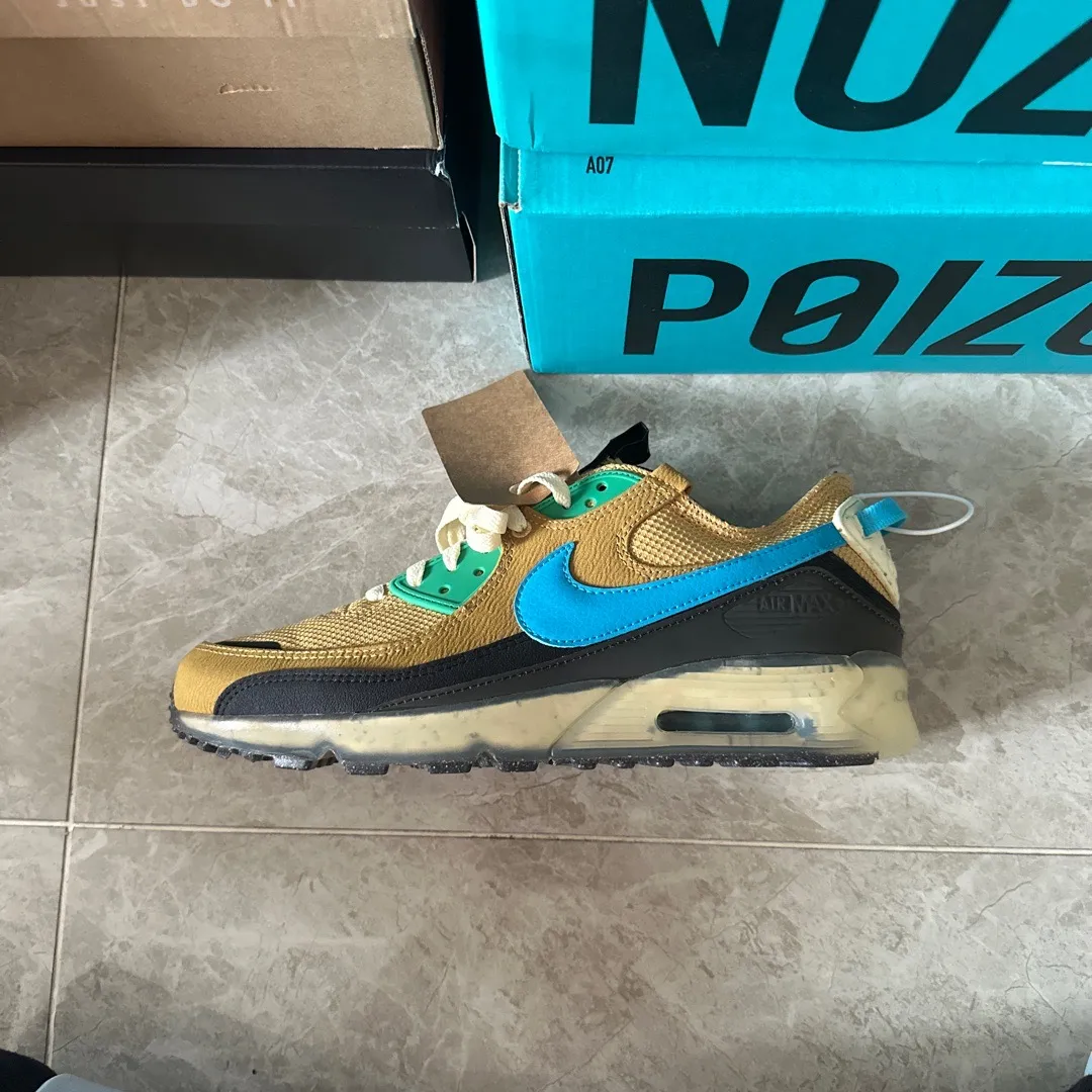 POIZON