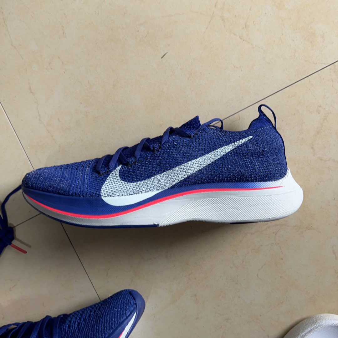 Nike Vaporfly 4 Flyknit Authenticity Check：Expert Guide