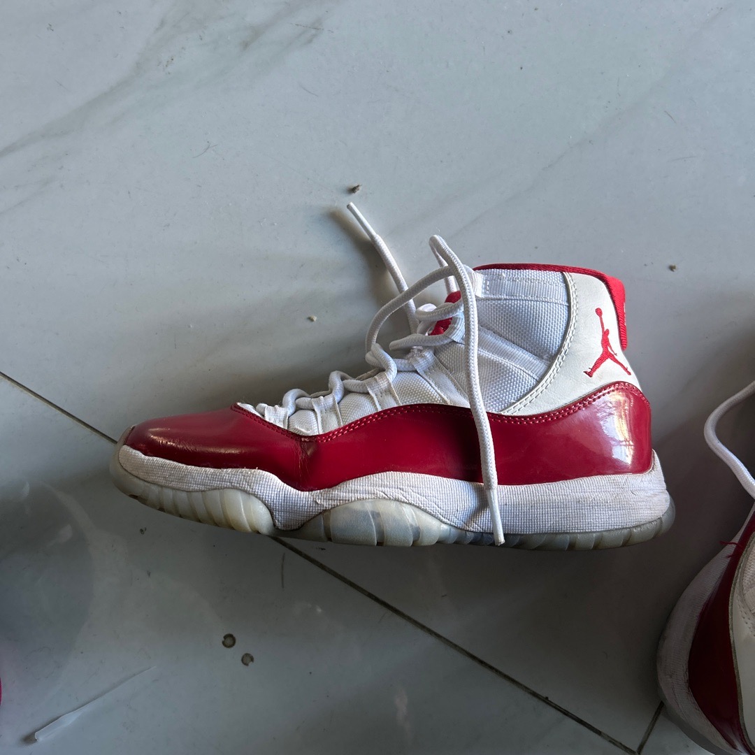 jordans 11 real vs fake