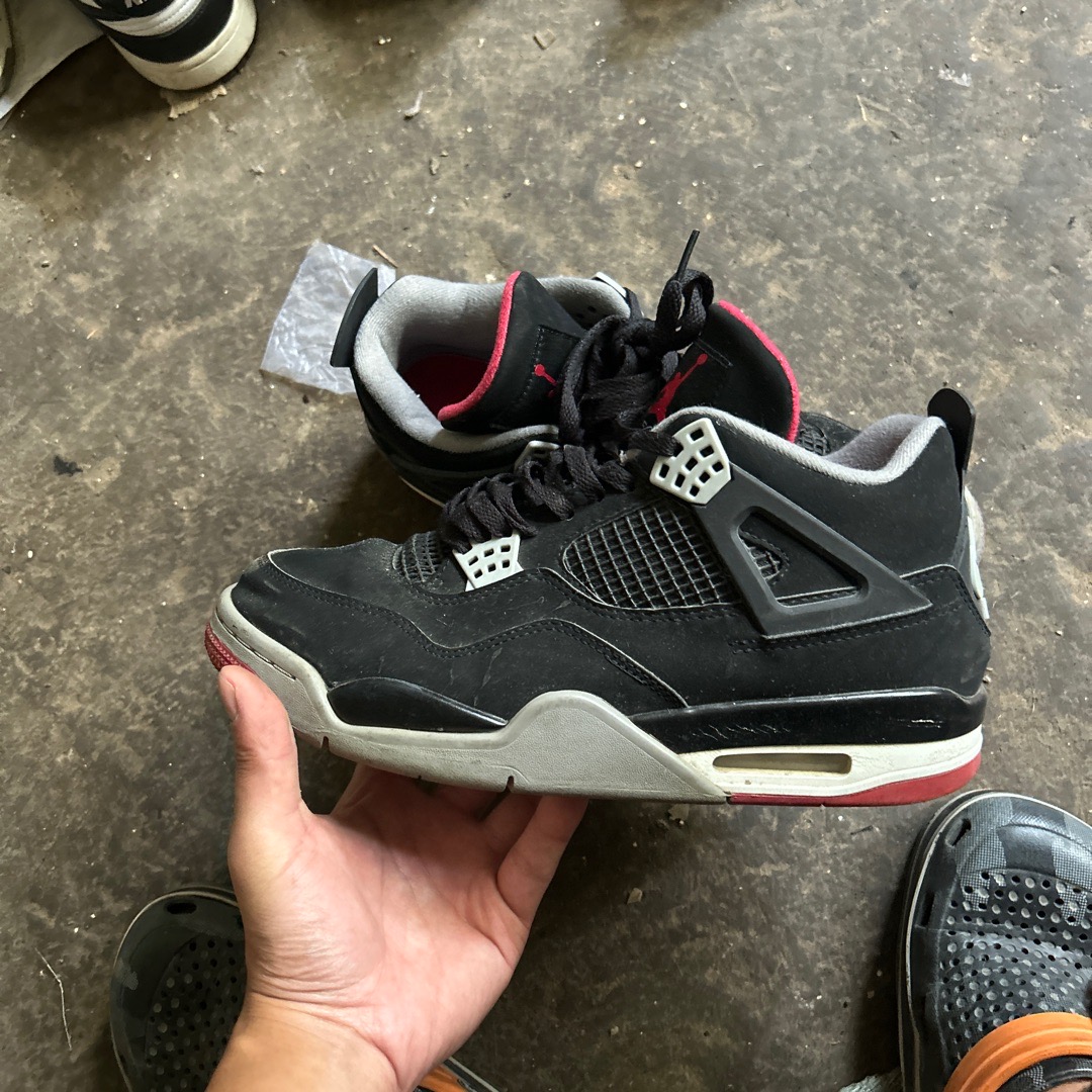 jordan 4 black cement real vs fake