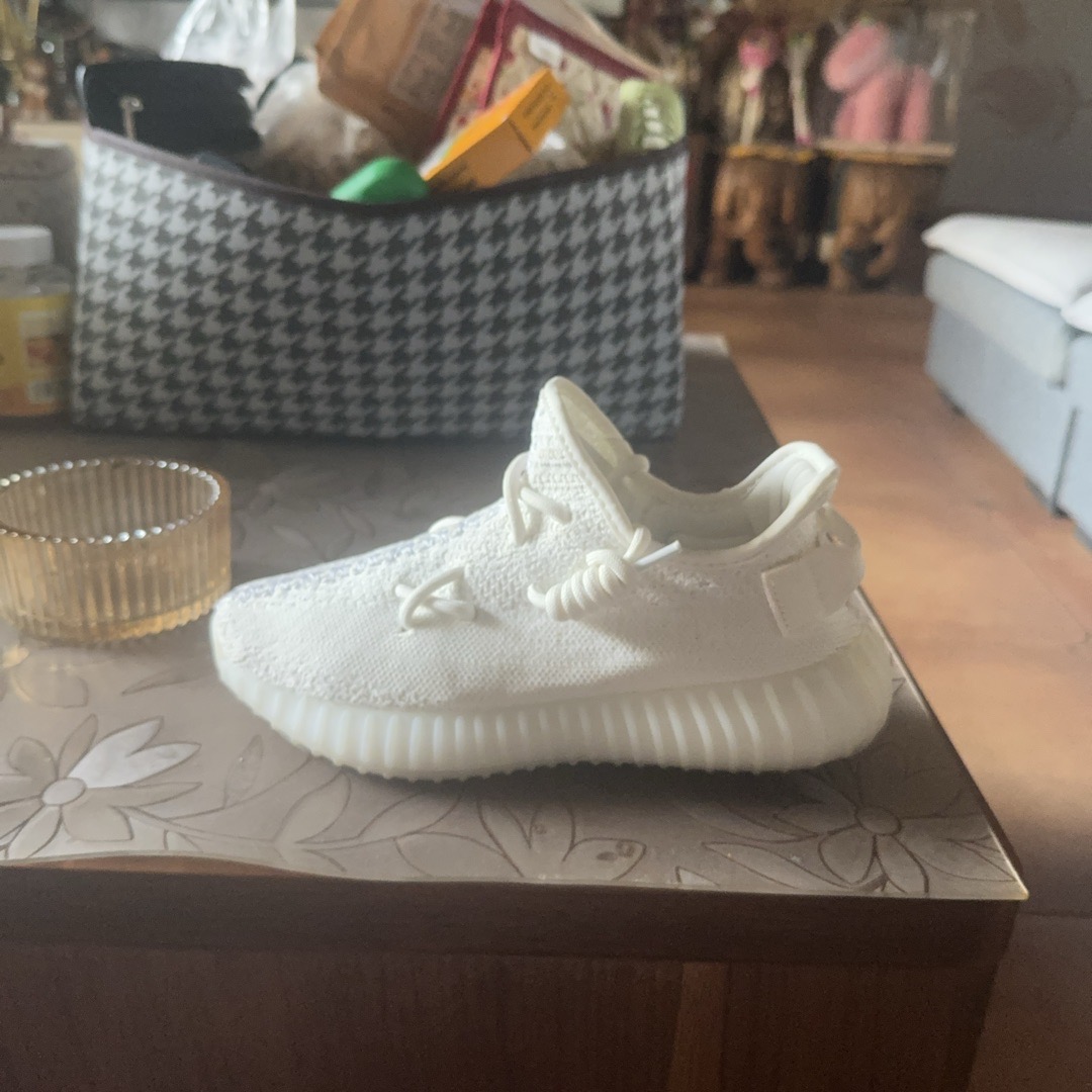 womens all white yeezys