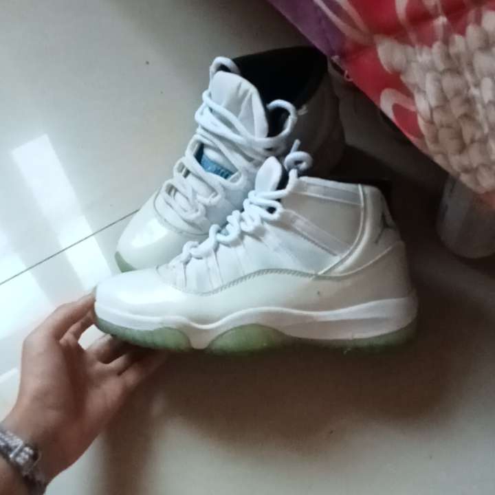 fake legend blue 11