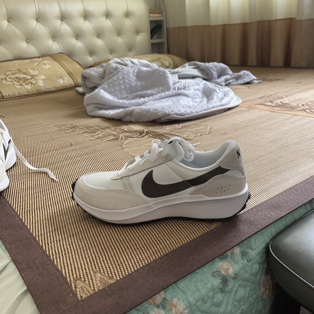 nike checks for sale