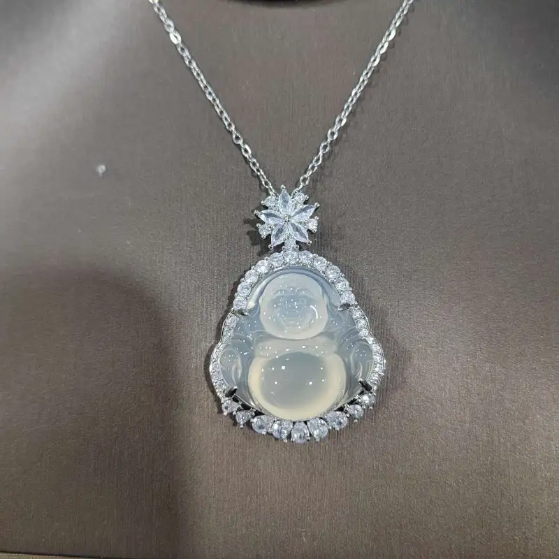 Grace Chalcedony Jade Necklaces Unisex-4