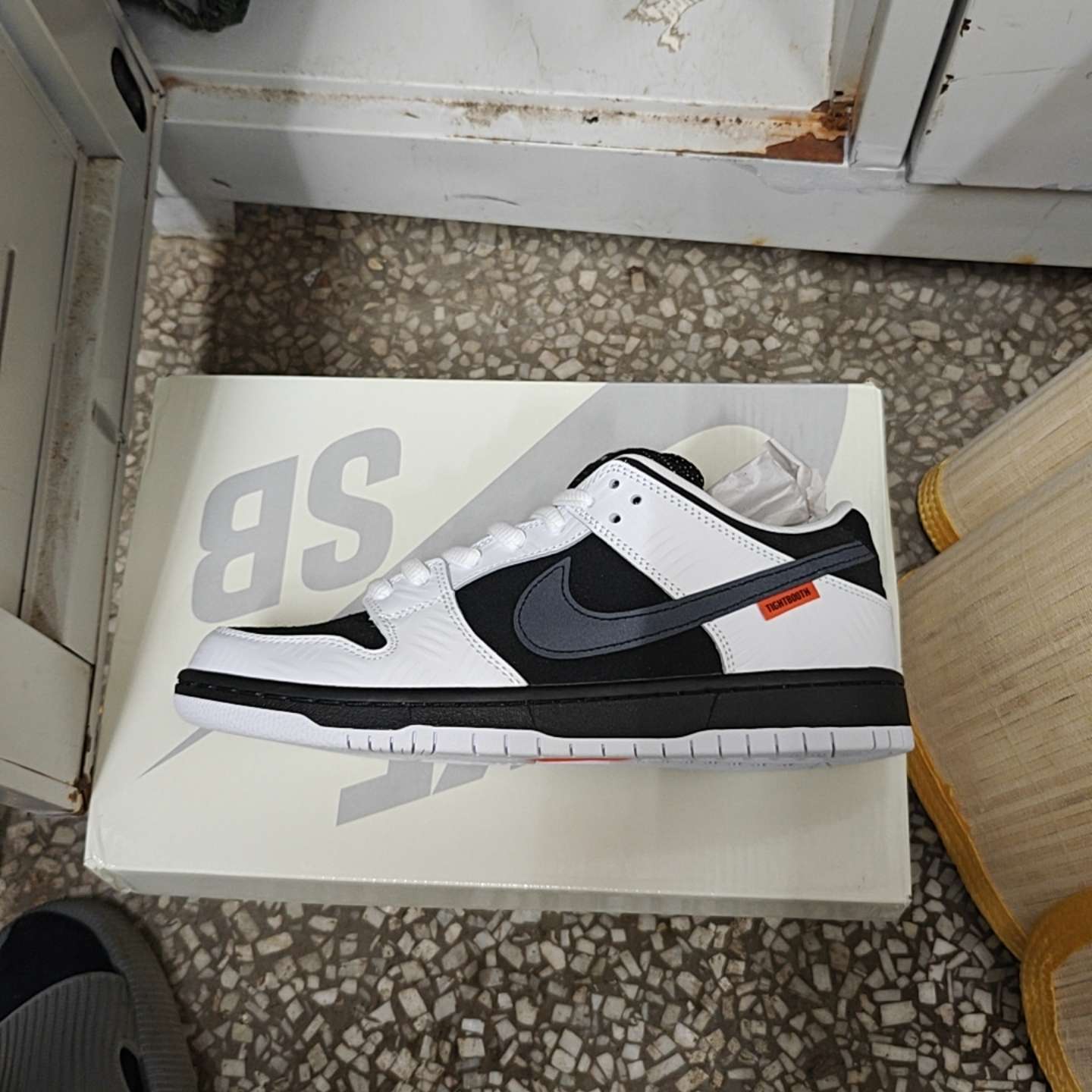 nike sb raygun legit check