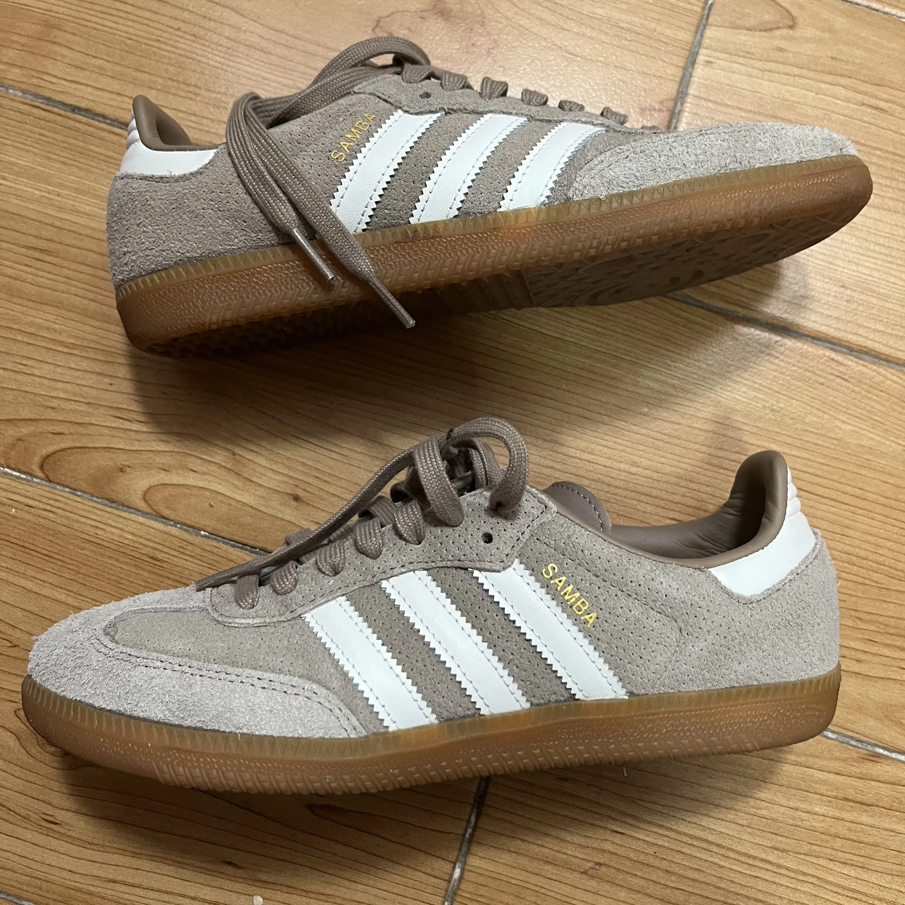 How to Spot FakeAdidas Samba Brown - POIZON