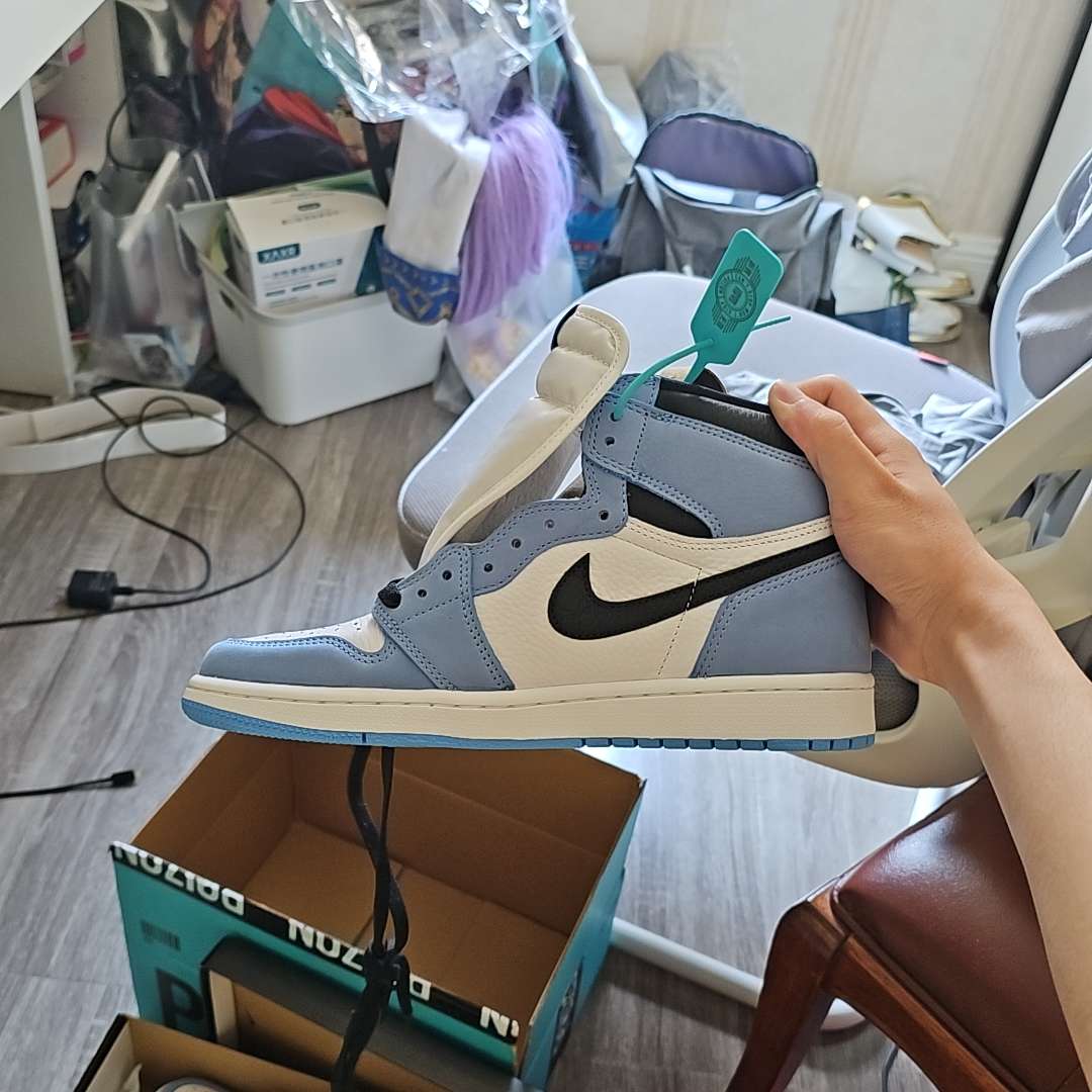 jordan university blue real vs fake