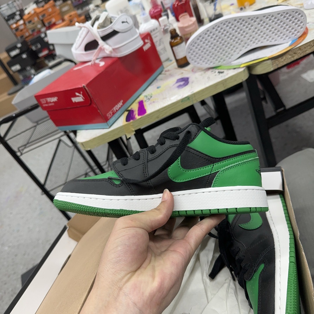 jordan 1 lucky green legit check