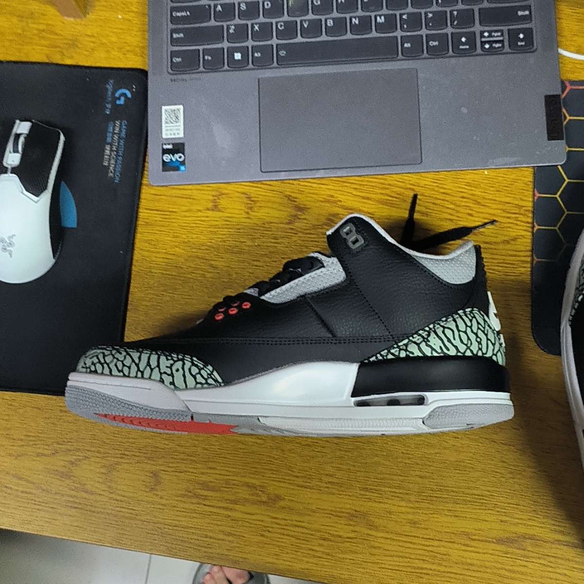 real vs fake jordan 3 black cement 2018