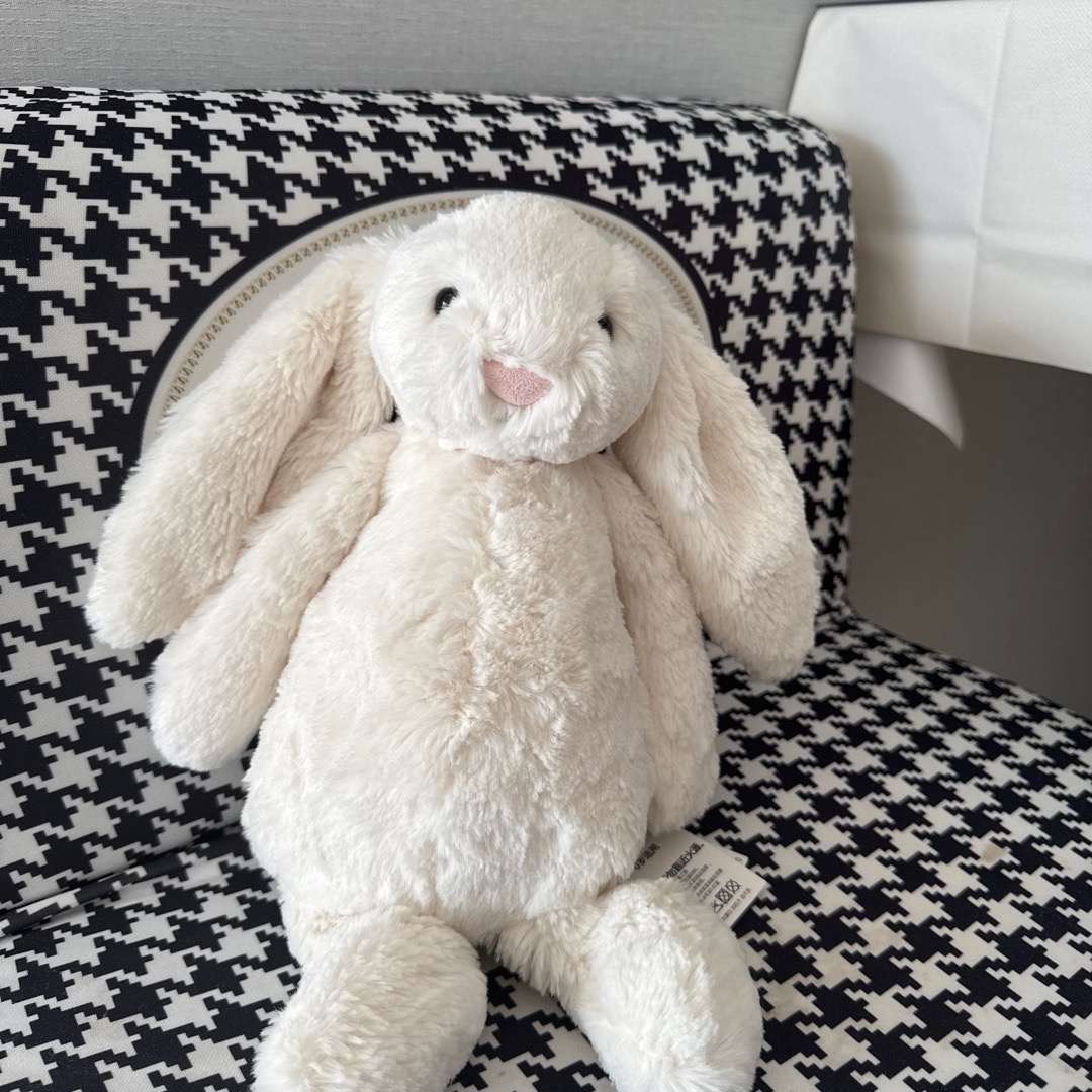 Bashful Cream Bunny Jellycat：Authentic vs Fake Guide - POIZON