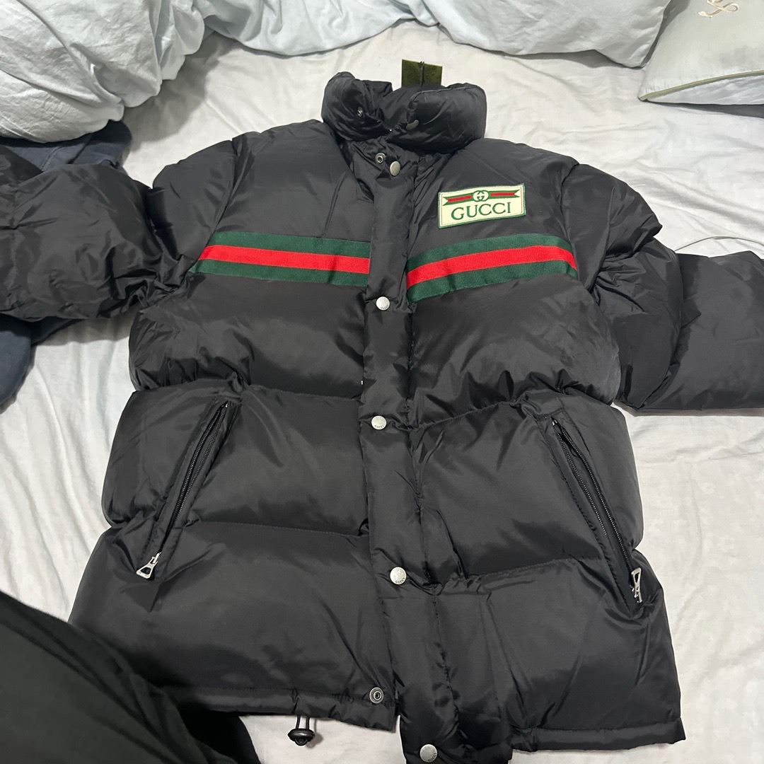Real vs Fake：Gucci Rain Coat Authenticity Check (2025) - POIZON