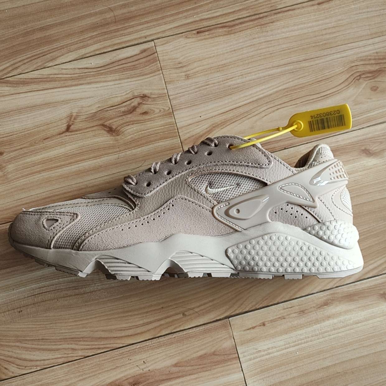 how to spot fake huaraches