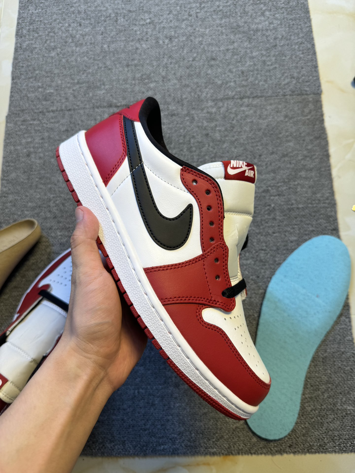 jual air jordan 1 chicago
