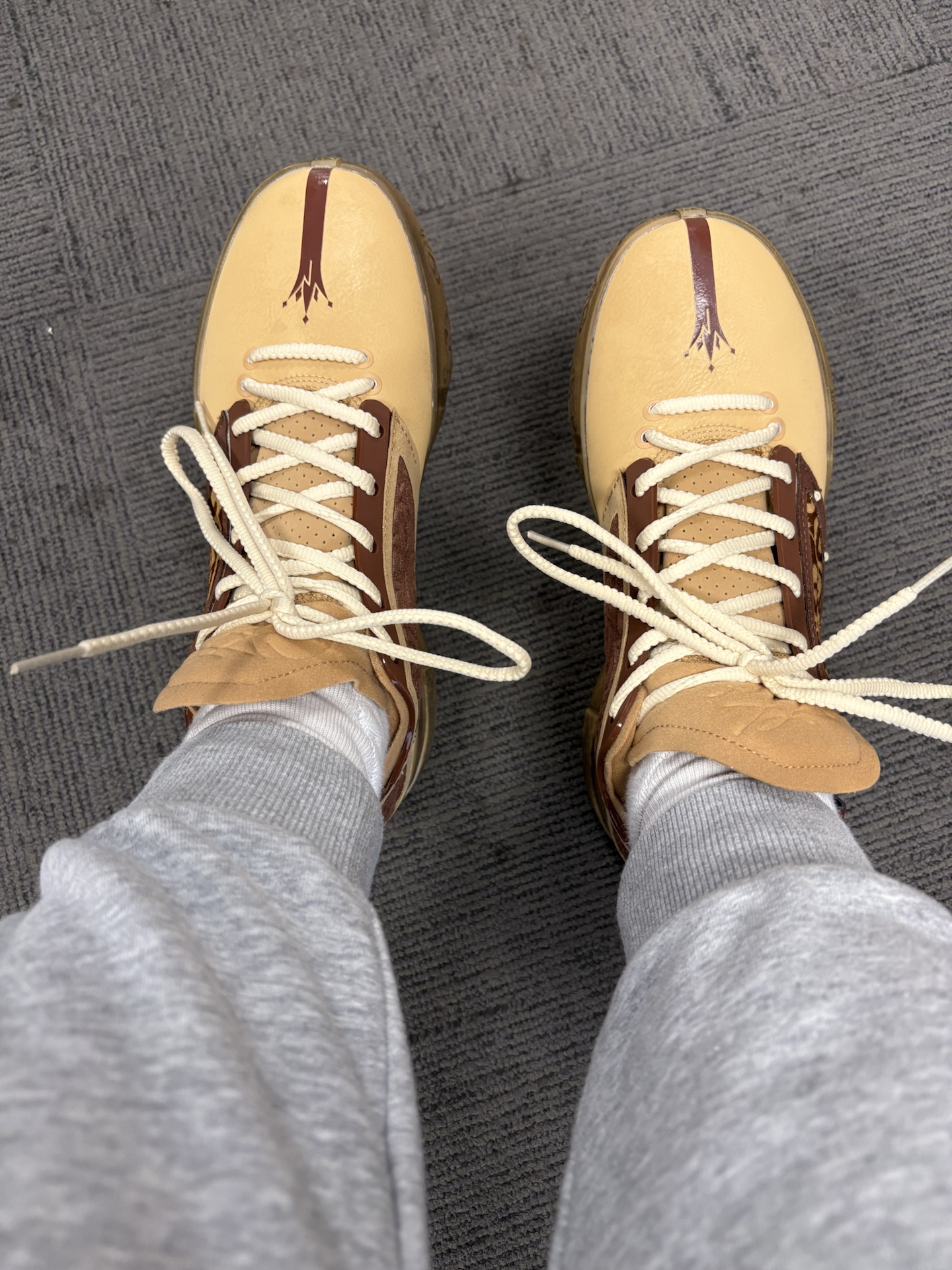 custom review-361° Joker 1 GT Амортизаторы Slip-resistant устойчивые к истиранию Низкий топ Баскетбольные кроссовки Мужской Кофейно-коричневый