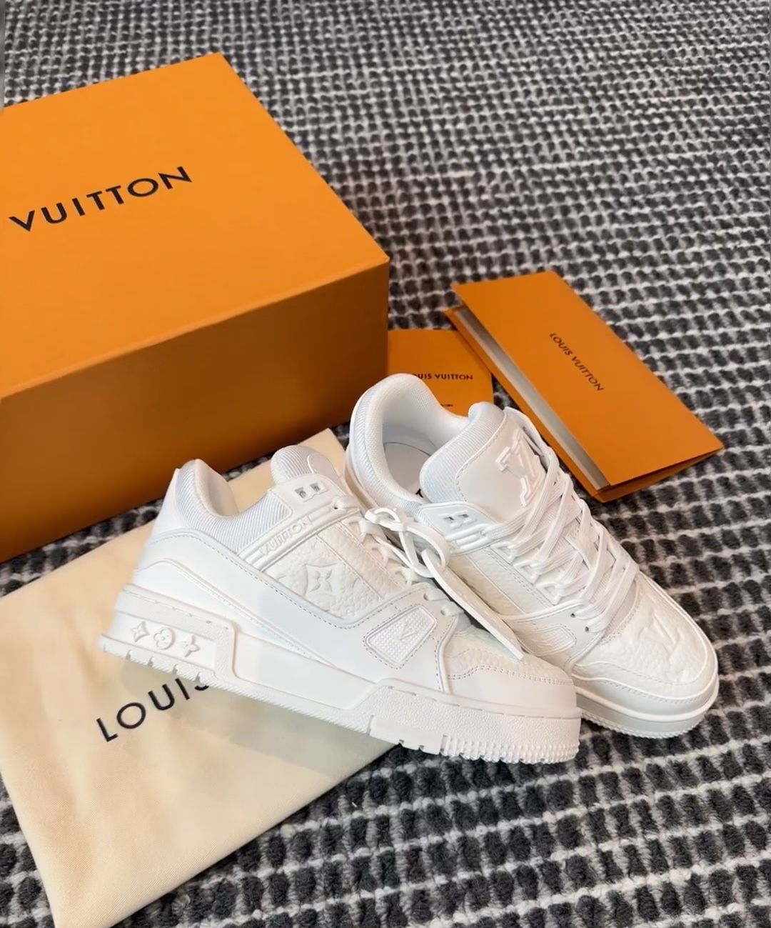 lv trainer纯白 版型是真的好看