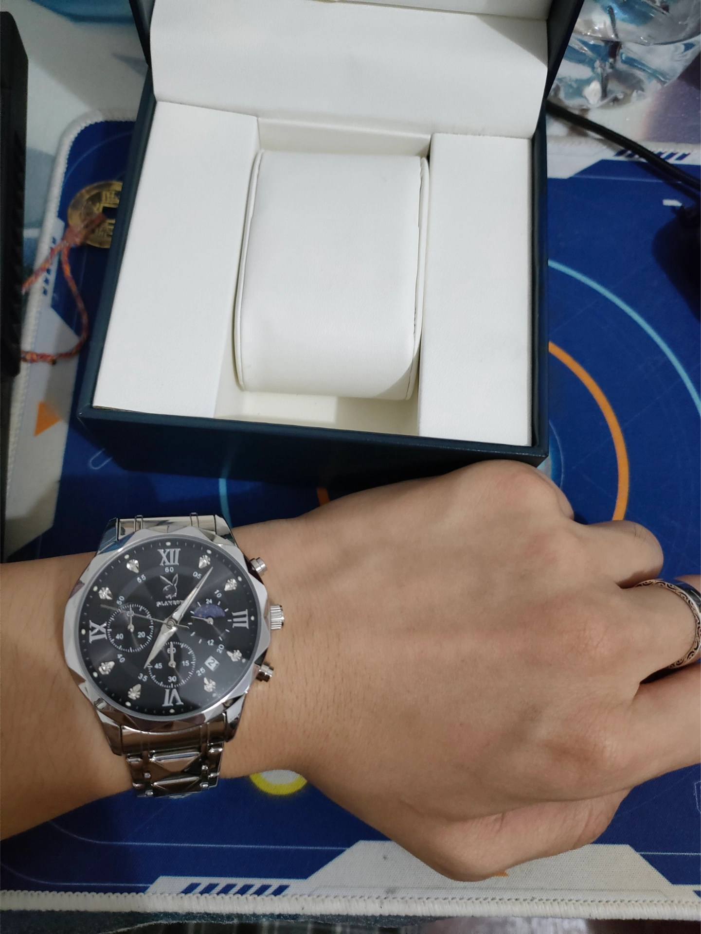 custom review-Коллекция стиля Playboy Кварцевый механизм Часы Мужские Черный циферблат