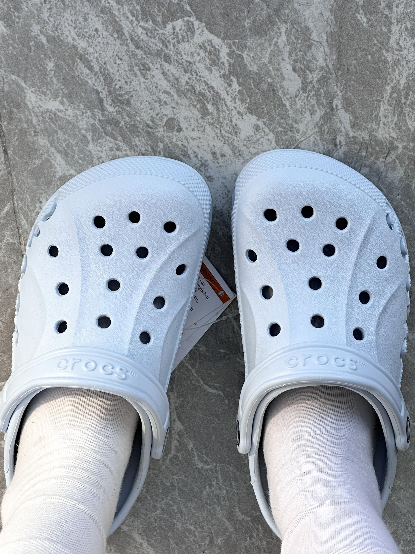 crocs洞洞鞋