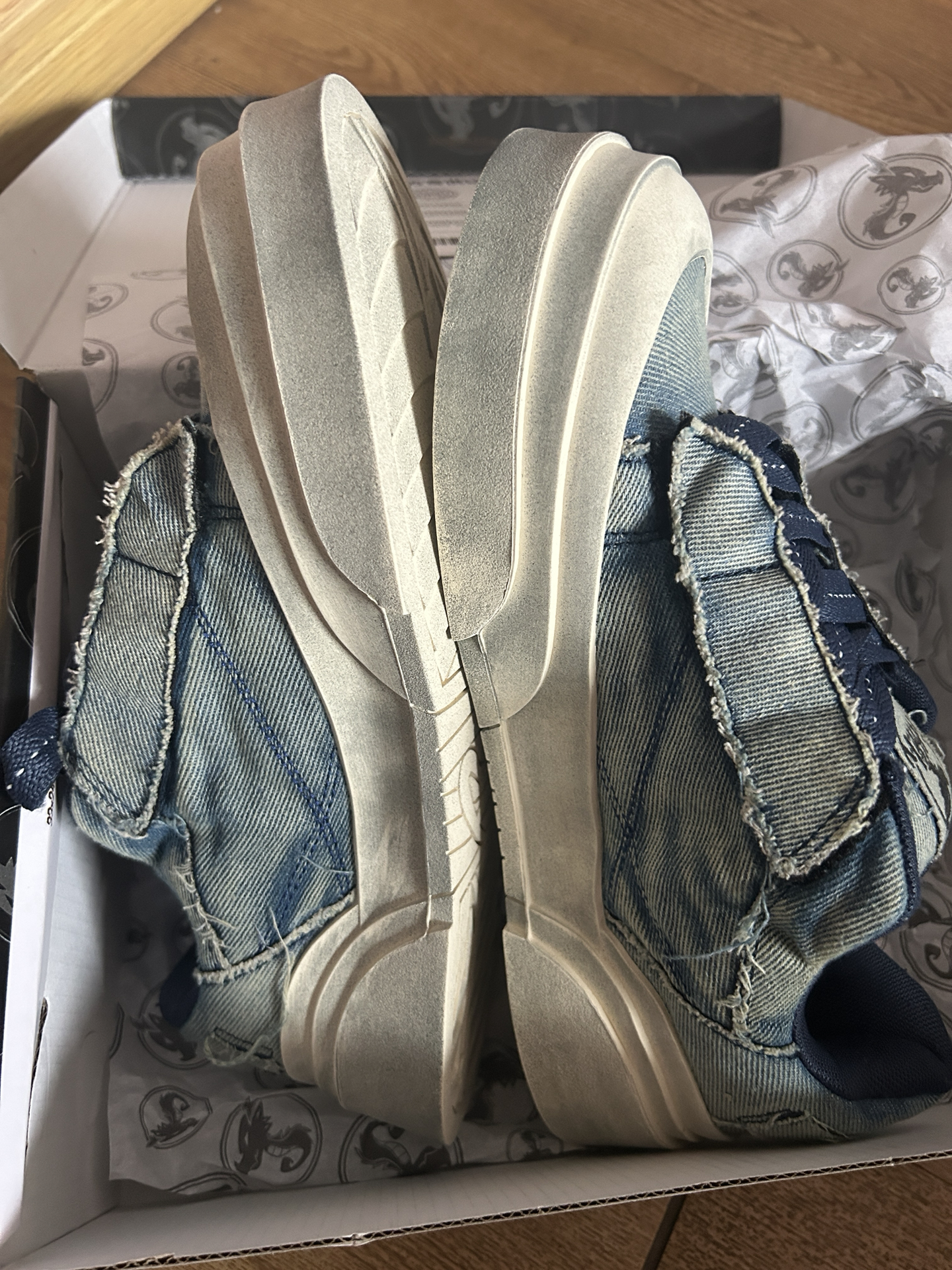 custom review-Jifffly Износостойкие Легкие Дышащие и Противоскользящие. Низкие Кроссовки для Скейтбординга Унисекс