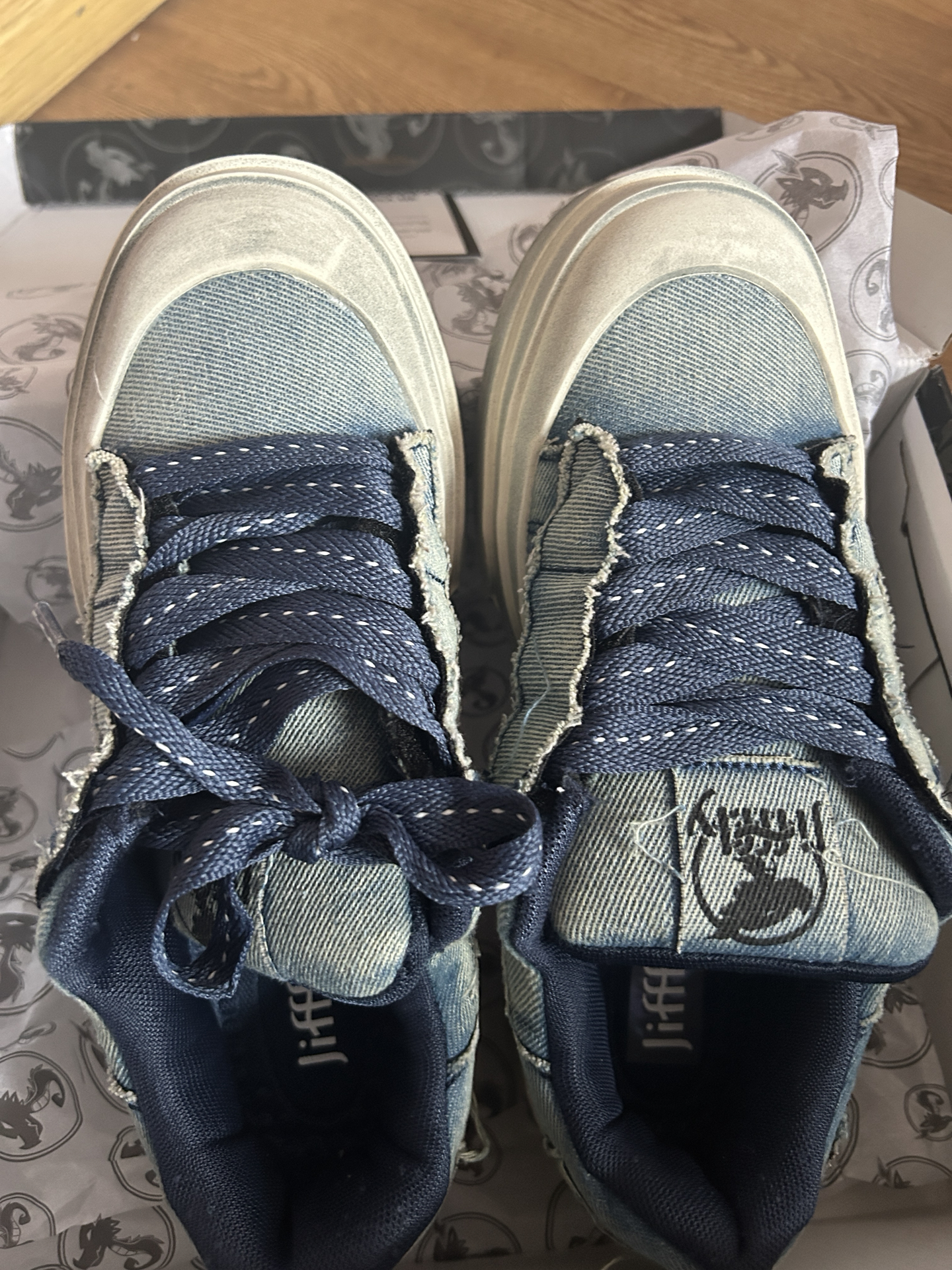 custom review-Jifffly Износостойкие Легкие Дышащие и Противоскользящие. Низкие Кроссовки для Скейтбординга Унисекс