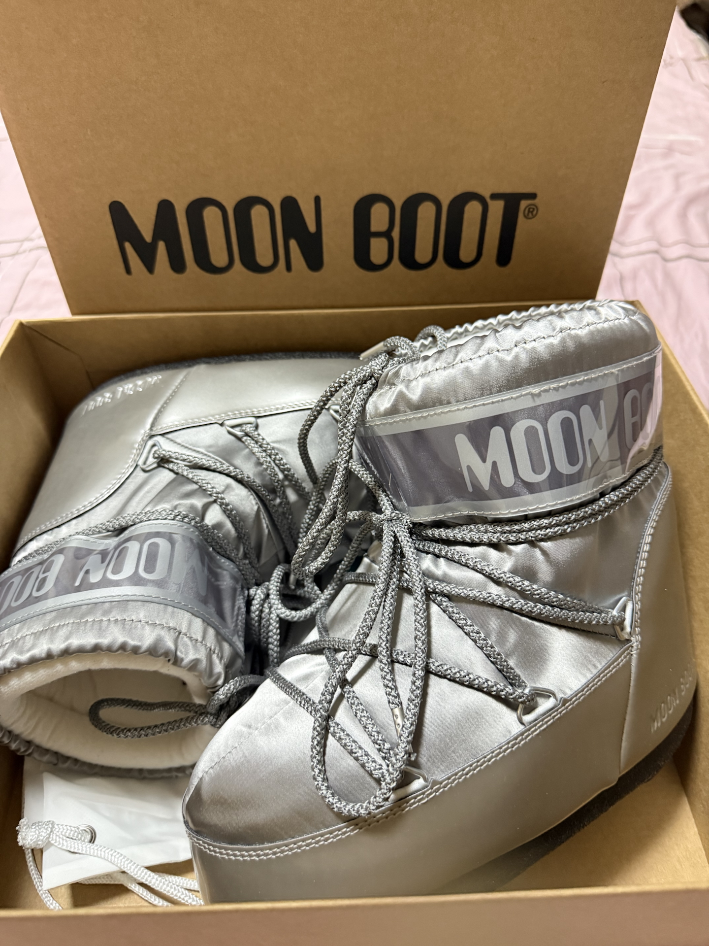 custom review-MOON BOOT Короткий сноубутс унисекс серебряный
