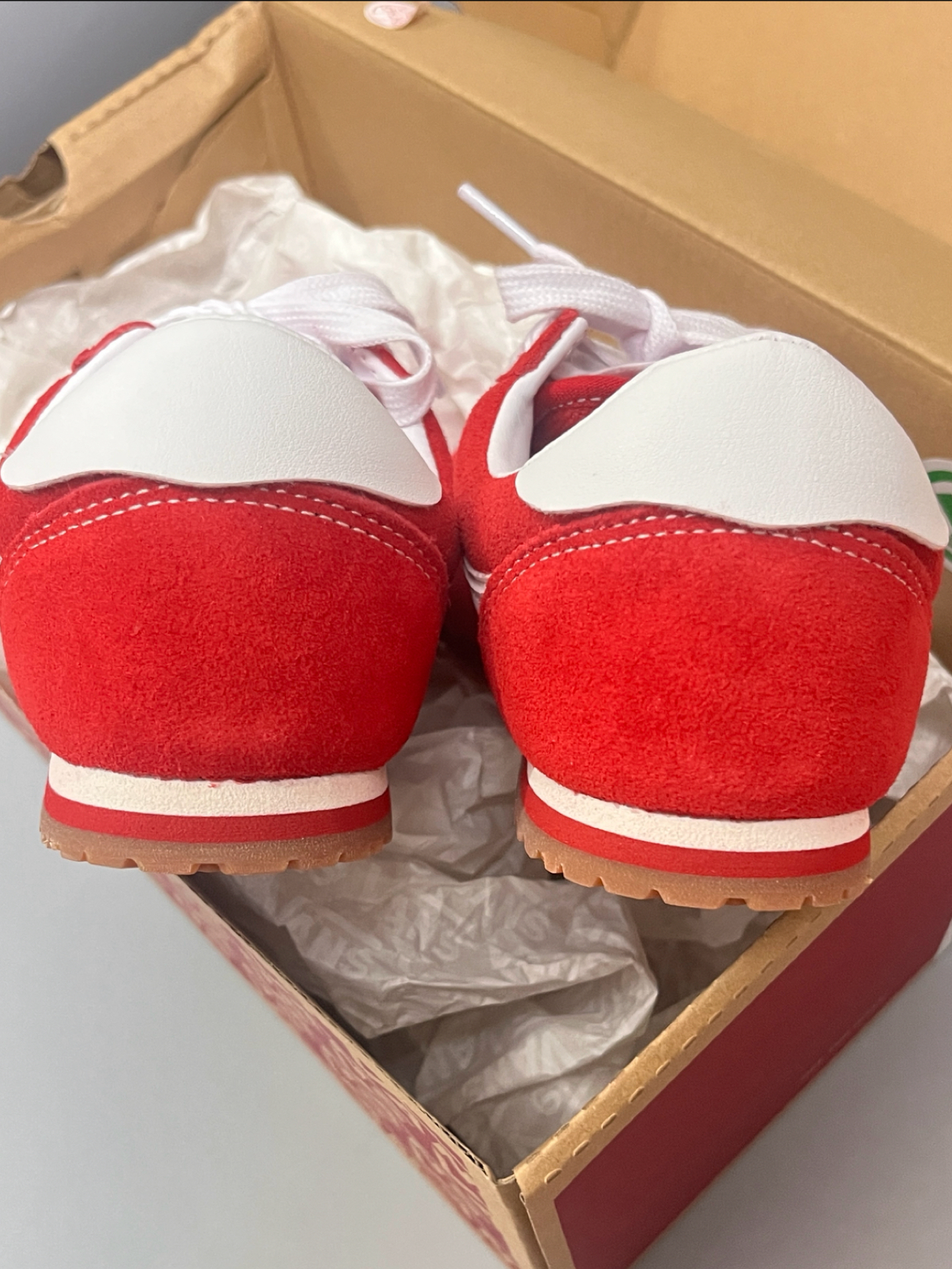 我真的很中意小红鞋万斯vans